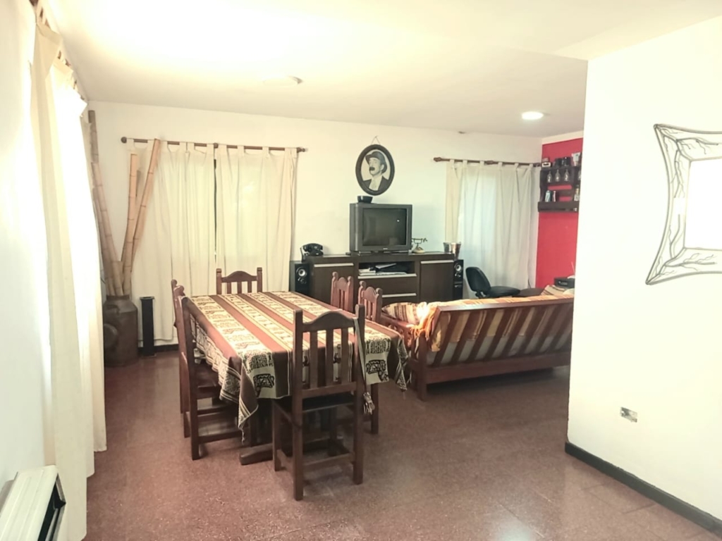 DEPARTAMENTO 2 DORMITORIOS 2 Baños - Barrio Bancario I (tipo Fonavi)- Garibaldi 2400 3 departamento fonavi