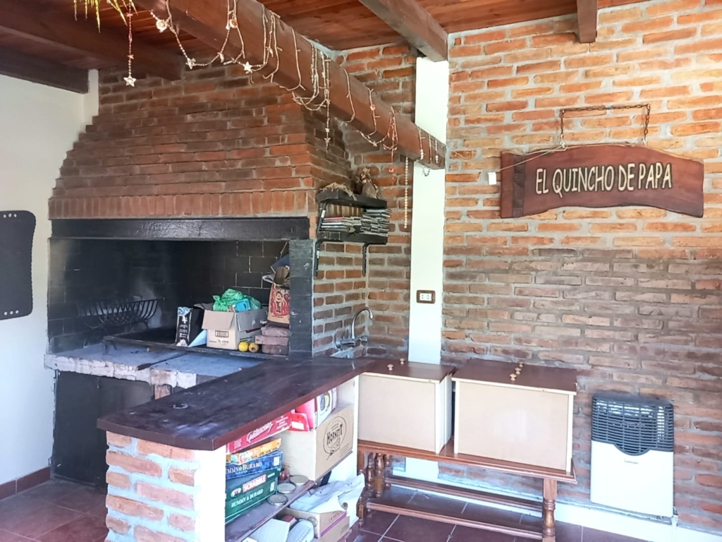 CASA 3 DORMITORIOS, 2 BAÑOS, QUINCHO Y PILETA EN ZONA NORTE 4 casa con pileta terroma