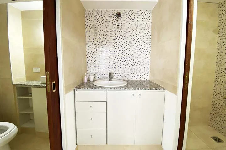 Piso Exclusivo con Estilo de Casa y sin Expensas 3 dormitorios 2 baños – Buenos Aires 1600 11 casa 3 dormitorios centro departamento