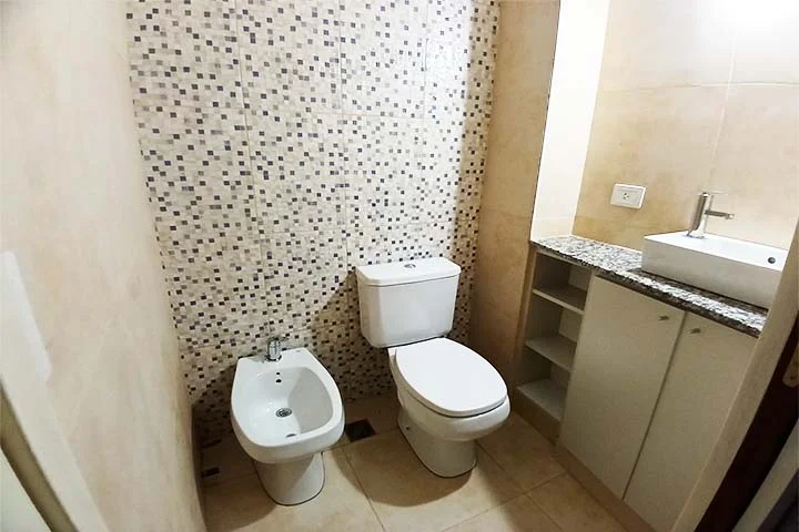 Piso Exclusivo con Estilo de Casa y sin Expensas 3 dormitorios 2 baños – Buenos Aires 1600 8 casa 3 dormitorios centro departamento