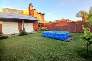 🏡 Hermosa Casa 3 dormitorios en Venta en Zona Norte de Rosario 2 casa 3 dormitorios zona norte hostal del sol