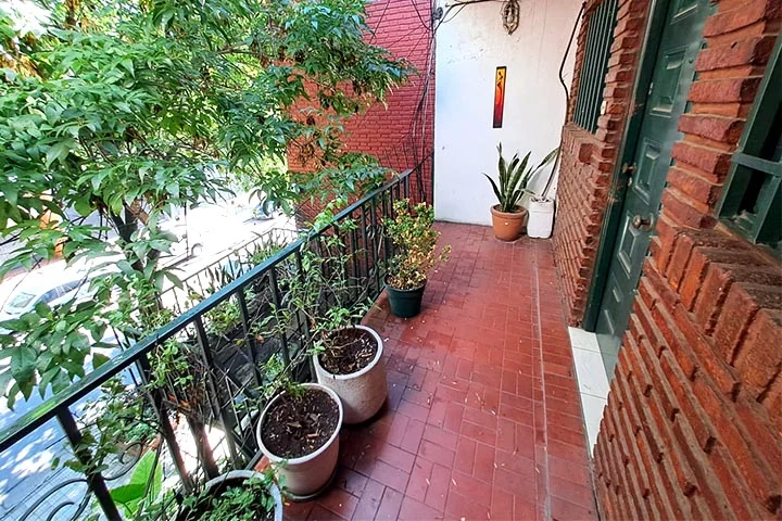 🏡 Departamento PH en venta en República de la Sexta: 63 m² cubiertos + 40 m² de terraza privada, ideal para invertir (Alquilado) 11 casa laprida 2263 17